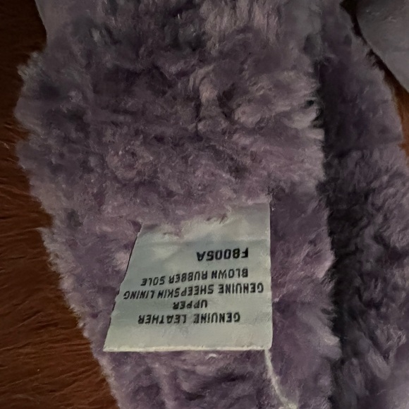 Y2K Lilac UGG Boots! - Picture 3 of 5